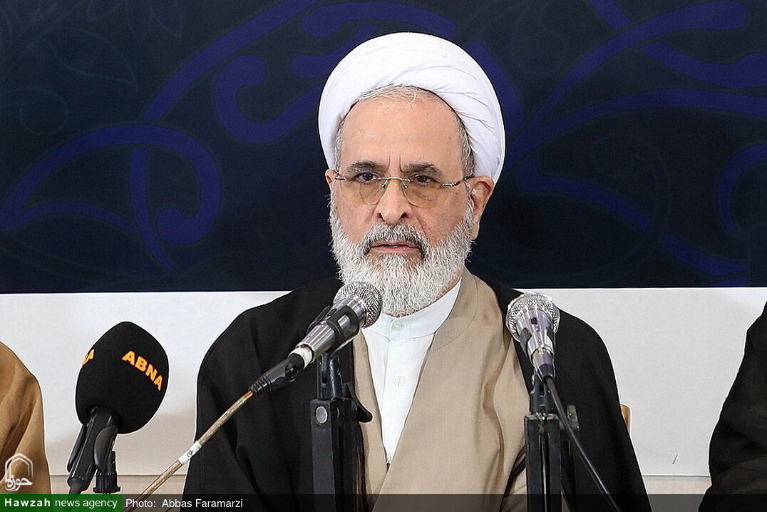 Ayatullah Yazdi (r.a.) Alikuwa Mtu wa Zama Muhimu Katika Historia/ Mfano wa Hekima Katika Utendaji