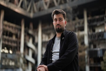 مستند «ساختمان شیشه‌ای»، حقیقت جنگ ۱۲ روزه را بازنمایی کرد