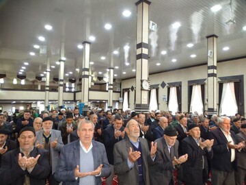 تصاویر/ اقامه نماز جمعه شهرستان چهاربرج