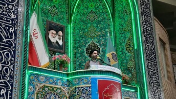برکت امام خمینی(ره) از سرچشمه کوثر حضرت فاطمه(س) است