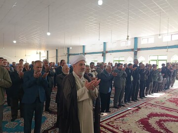 تصاویر/ اقامه نماز جمعه شهر صفائیه