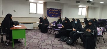 برگزاری نشست اخلاقی با موضوع اخلاص در مدرسه زینبیه خرم آباد