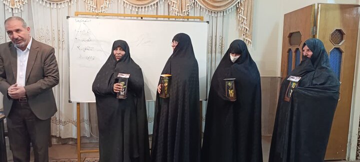 تصاویر/ جشن میلاد حضرت زهرا(س) در مدرسه علمیه تخصصی حضرت زینب کبری(س) رفسنجان