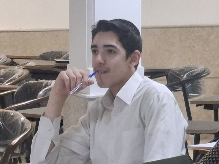 تصاویر/پنجمین دوره آموزش سبک زندگی با نهج البلاغه در مدرسه علمیه امام خمینی (ره) کاشان