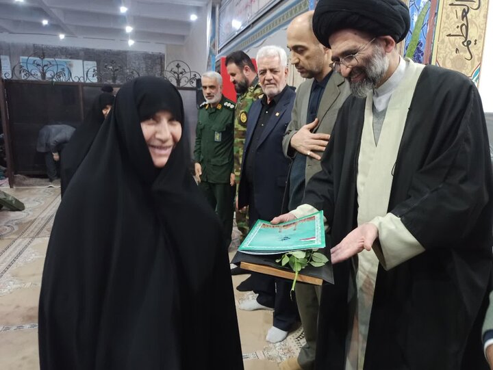 تصاویر/ نمازعبادی سیاسی جمعه کاشان