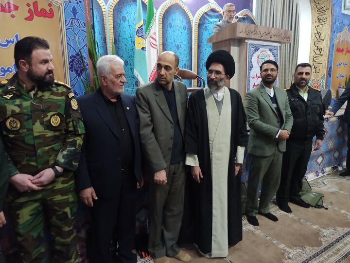 تصاویر/ نمازعبادی سیاسی جمعه کاشان