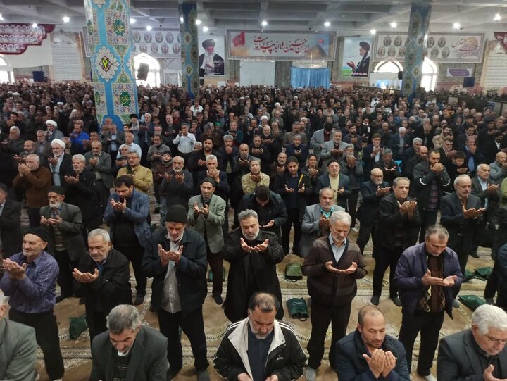 تصاویر/ نمازعبادی سیاسی جمعه کاشان