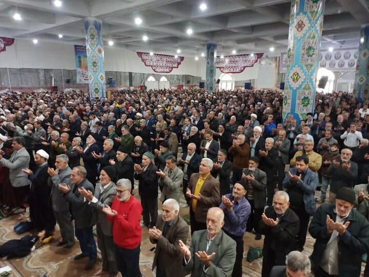 تصاویر/ نمازعبادی سیاسی جمعه کاشان