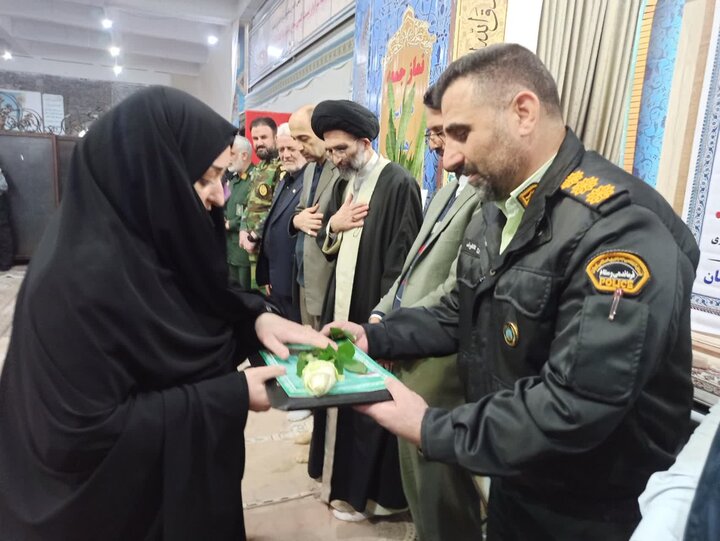 تصاویر/ نمازعبادی سیاسی جمعه کاشان