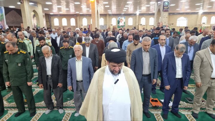 نماز جمعه گناوه به روایت تصویر