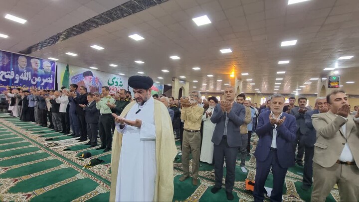 نماز جمعه گناوه به روایت تصویر