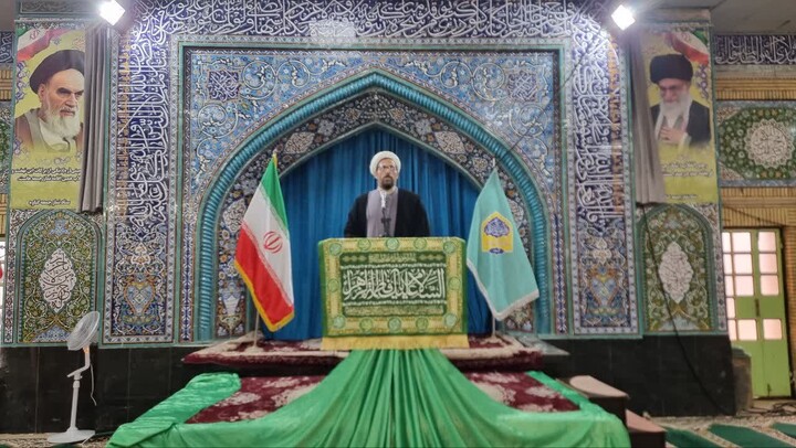 نماز جمعه گناوه به روایت تصویر