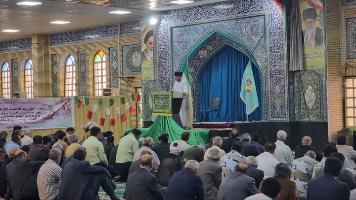 نماز جمعه گناوه به روایت تصویر