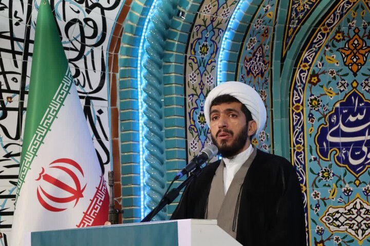 تصاویر/ اقامه نماز جمعه شهرستان تکاب