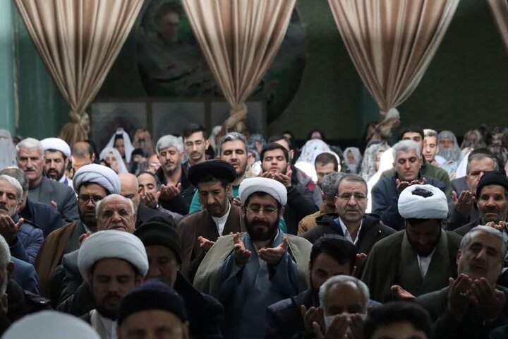 تصاویر/ اقامه نماز جمعه شهرستان تکاب