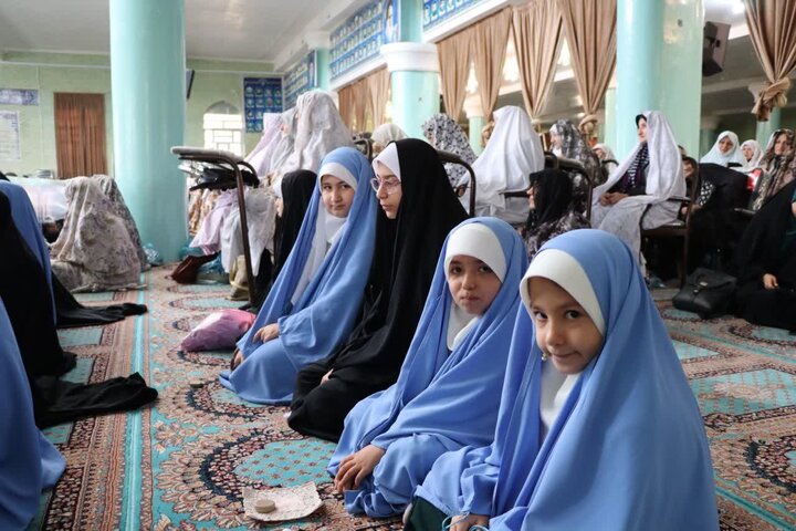 تصاویر/ اقامه نماز جمعه شهرستان تکاب