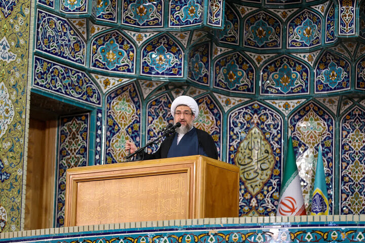 دشمن تمرکز خود را بر تضعیف هویت و ایمان جوانان گذاشته است