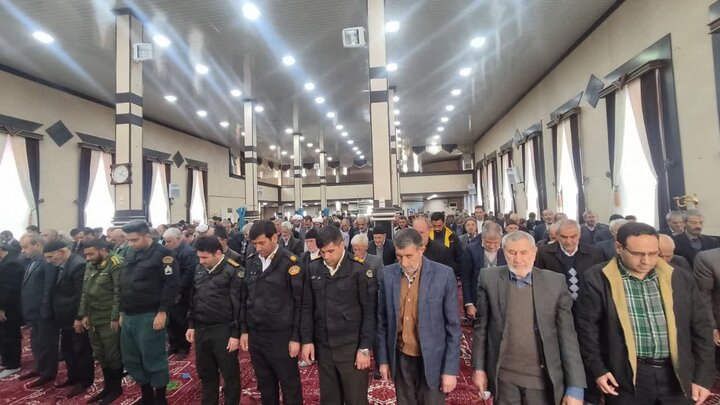 تصاویر/ اقامه نماز جمعه شهرستان چهاربرج