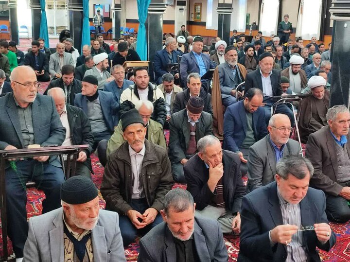 تصاویر/ اقامه نماز جمعه شهرستان چهاربرج