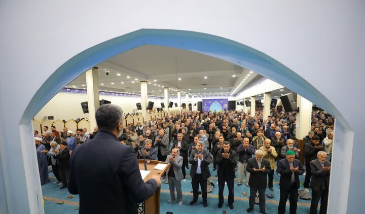 تصاویر/ نماز عبادی سیاسی جمعه در ساوجبلاغ