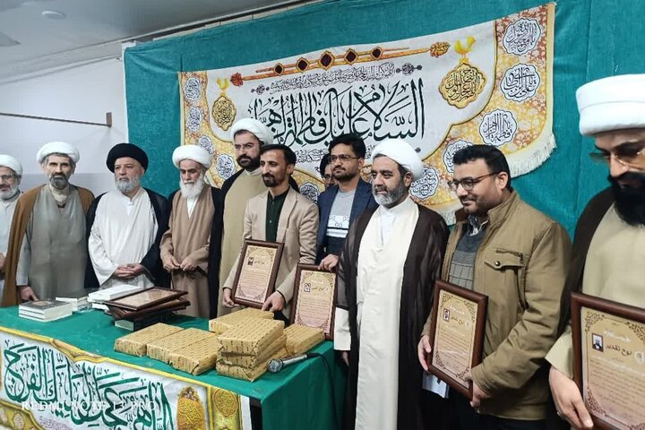 مرکزِ احیائے آثارِ برِّصغیر، قم میں جشنِ میلاد حضرت زہرا (س) اور ادارہ کی پندرہویں سالگرہ کی مناسبت سے پروگرام کا انعقاد