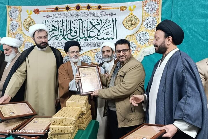 مرکزِ احیائے آثارِ برِّصغیر، قم میں جشنِ میلاد حضرت زہرا (س) اور ادارہ کی پندرہویں سالگرہ کی مناسبت سے پروگرام کا انعقاد