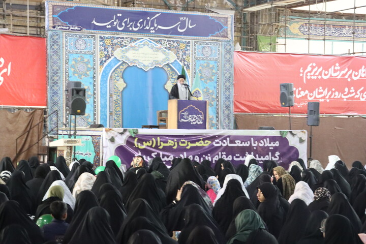 نماز جمعه اهواز بامحوریت دختران و بانوان فاطمی