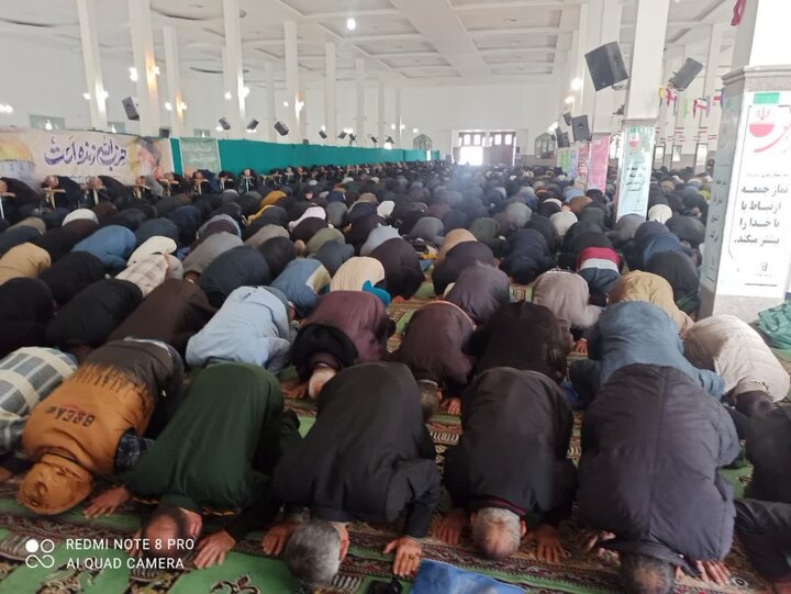 تصاویر/اقامه نماز عبادی سیاسی جمعه در مصلی امام علی (ع)ساوه