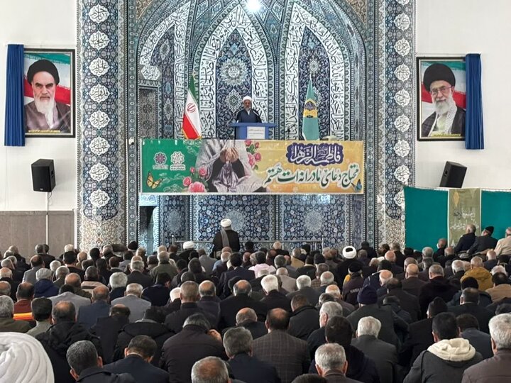 تصاویر/اقامه نماز عبادی سیاسی جمعه در مصلی امام علی (ع)ساوه