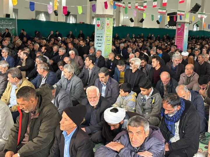 تصاویر/اقامه نماز عبادی سیاسی جمعه در مصلی امام علی (ع)ساوه