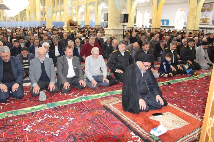 نمازجمعه سیدی به روایت تصویر