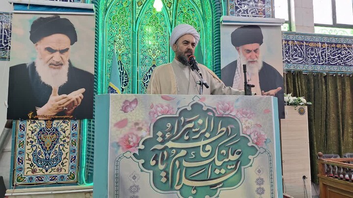 نمازجمعه ترکنمچای به روایت تصویر