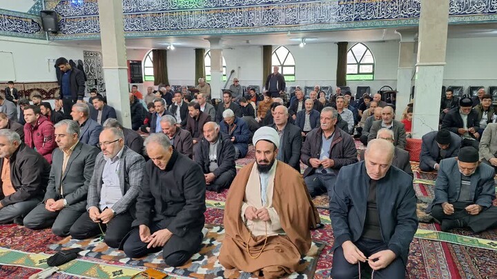 نمازجمعه ترکنمچای به روایت تصویر