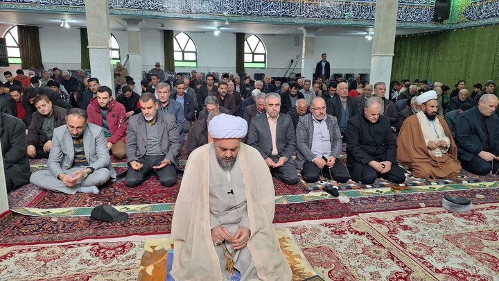 نمازجمعه ترکنمچای به روایت تصویر