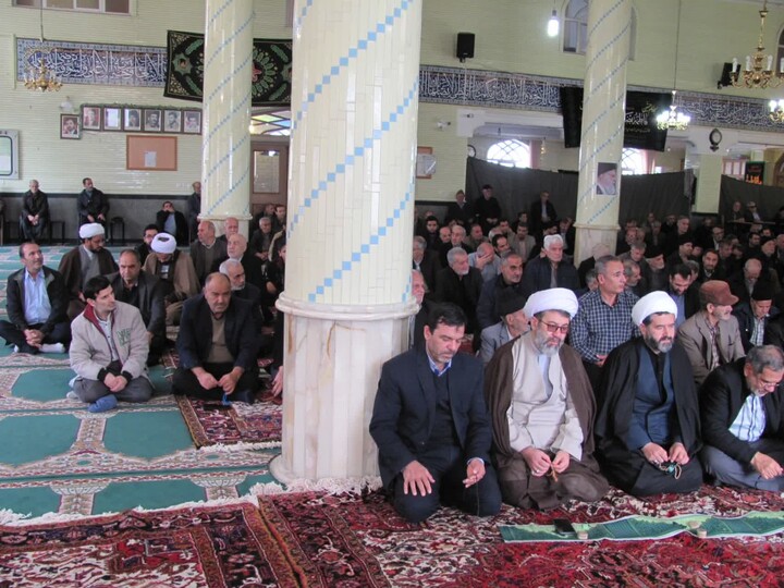 نمازجمعه خسروشاه به روایت تصویر