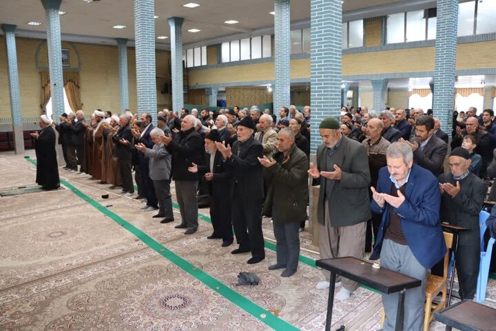 تصاویر/ آیین عبادی سیاسی نماز جمعه نوشین شهر