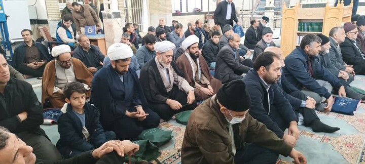 نمازجمعه میانه به روایت تصویر