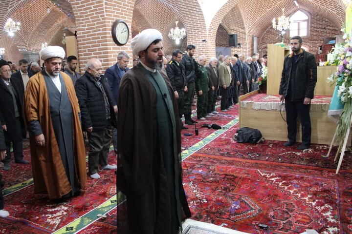 نمازجمعه تسوج به روایت تصویر