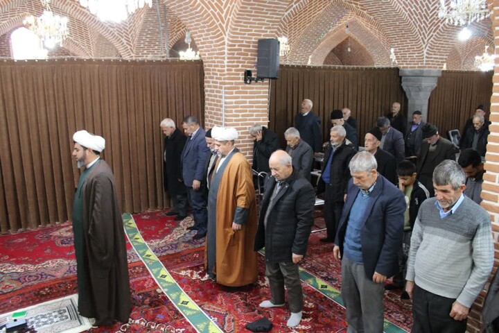 نمازجمعه تسوج به روایت تصویر