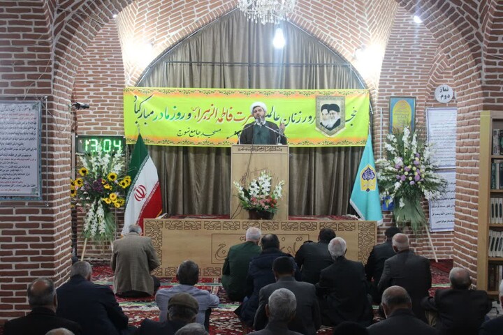 نمازجمعه تسوج به روایت تصویر