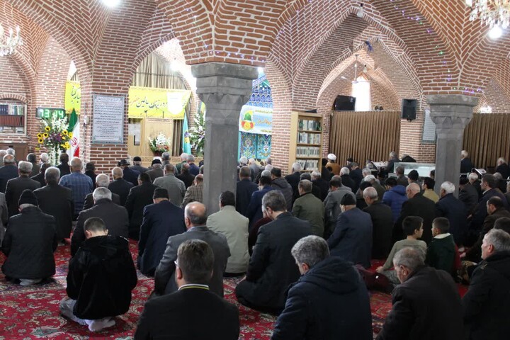 نمازجمعه تسوج به روایت تصویر