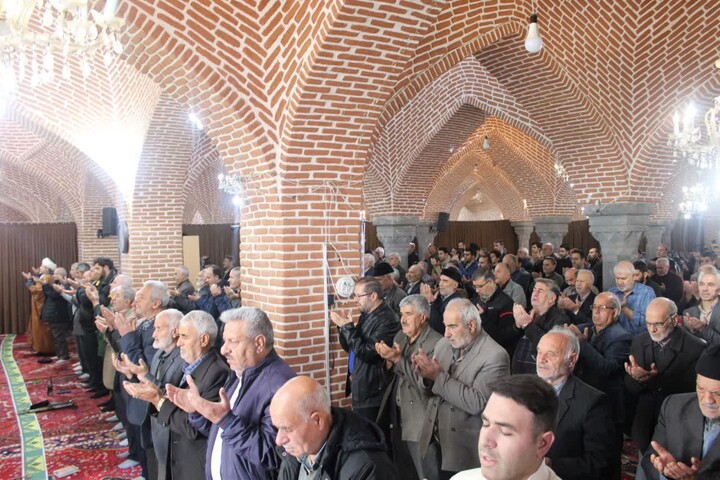 نمازجمعه تسوج به روایت تصویر