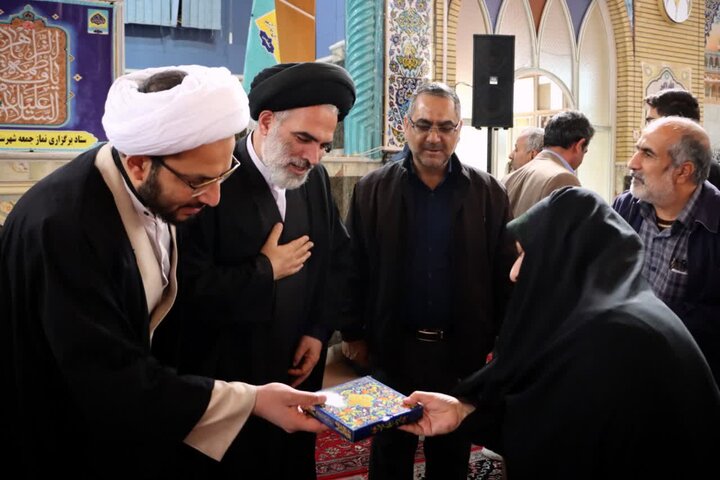 تصاویر/ اقامه نماز جمعه شهرستان سلماس