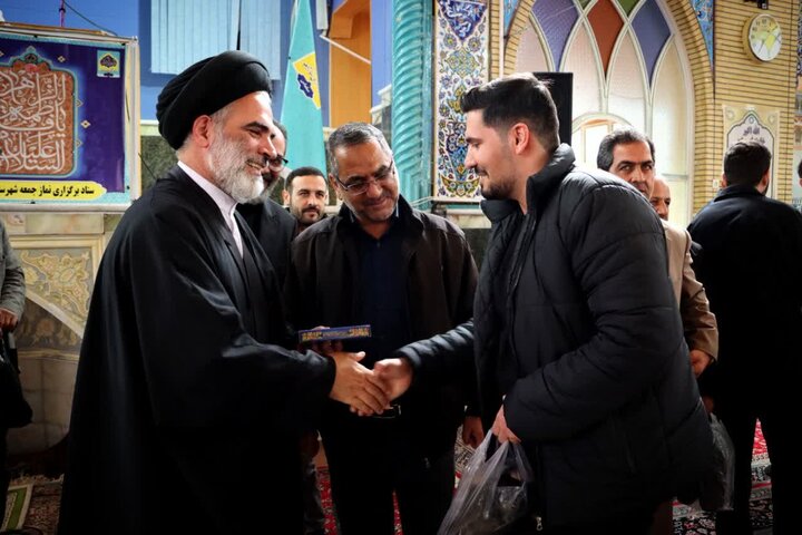 تصاویر/ اقامه نماز جمعه شهرستان سلماس