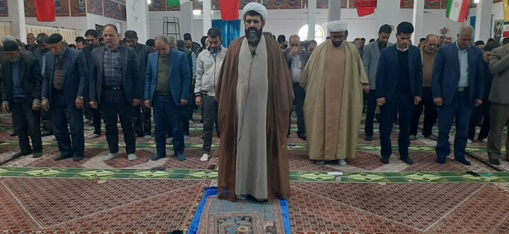 نمازجمعه دندی  به روایت تصویر