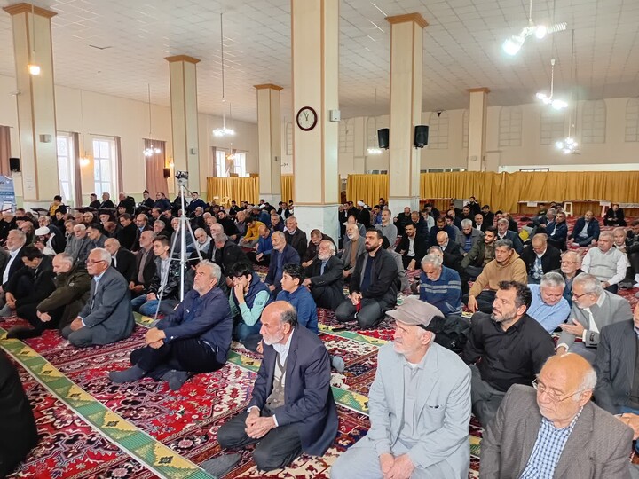 نمازجمعه هادیشهر به روایت تصویر