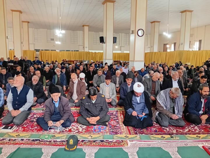 نمازجمعه هادیشهر به روایت تصویر