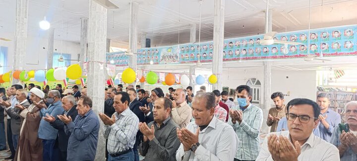 تصاویر/ اقامه نماز جمعه شهر نودژ