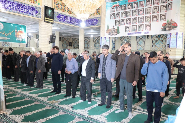 تصاویر/ اقامه نماز جمعه شهر زیدآباد