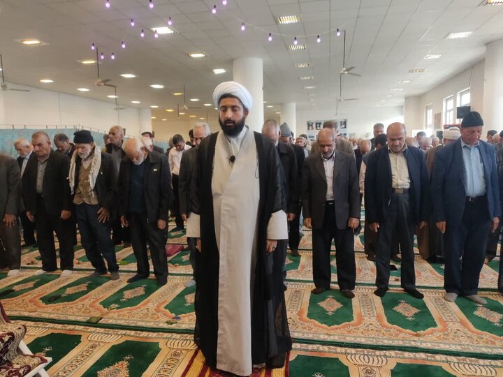 تصاویر/ اقامه نماز جمعه شهر کشکوئیه